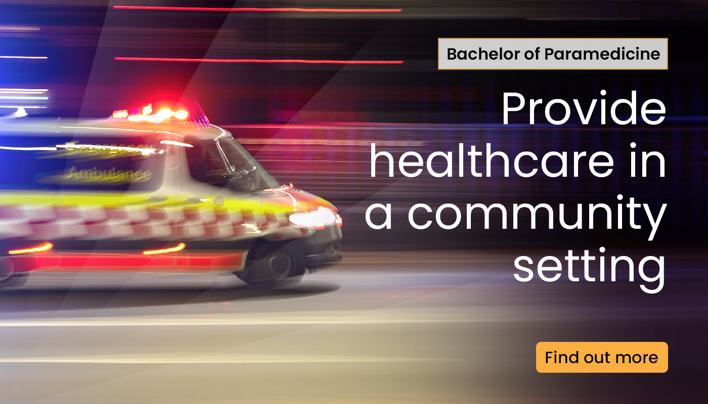 Ambulance rushing towards an incident. Click to find out more about studying a Bachelor of Paramedicine 